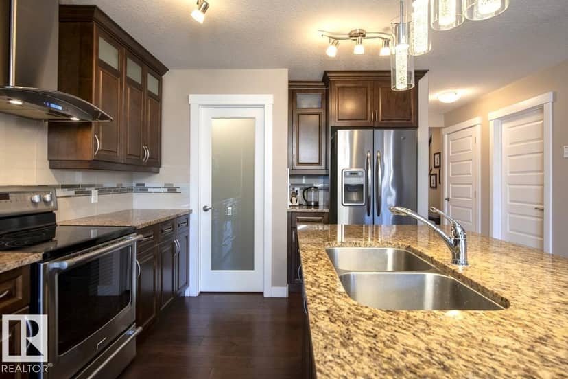 126 Radcliffe Wd — photo 10 of 40