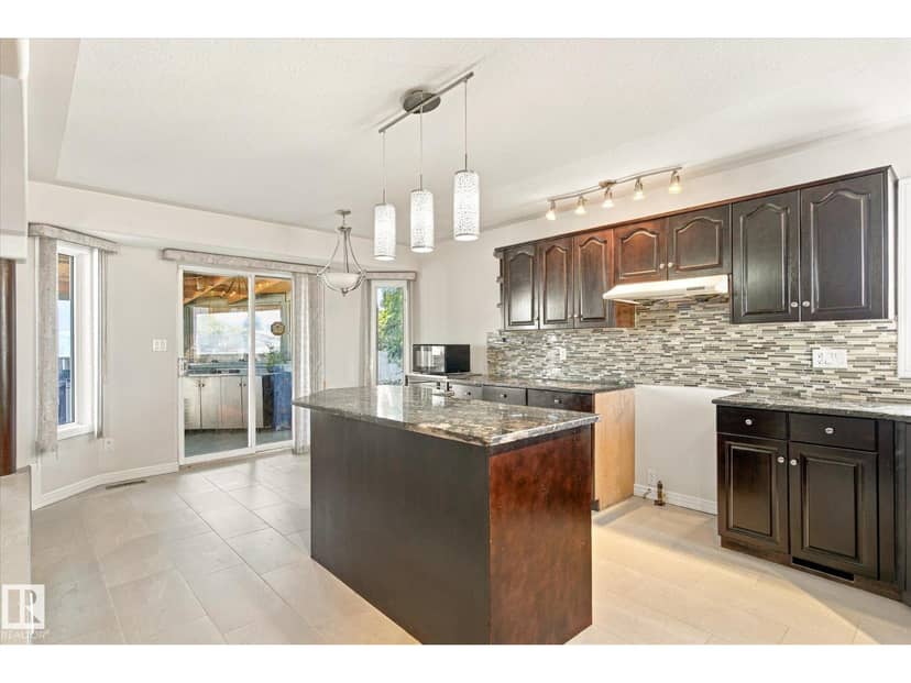 771 Johns Rd NW — photo 9 of 40