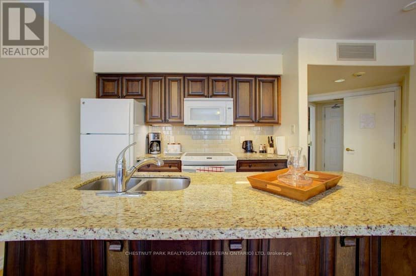 2264 - 90 Highland Drive — photo 8 of 34