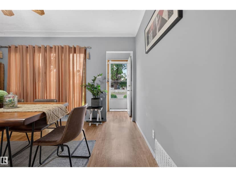 11549 82 ST NW, Edmonton, photo 2