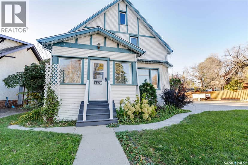 1172 Clifton AVENUE, Moose Jaw, photo 2