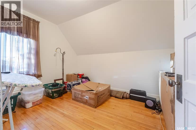1172 Clifton AVENUE — photo 35 of 40