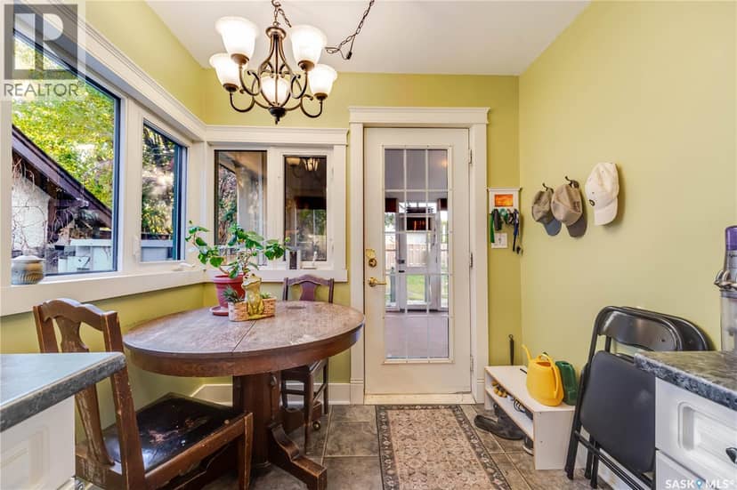 1172 Clifton AVENUE — photo 26 of 40
