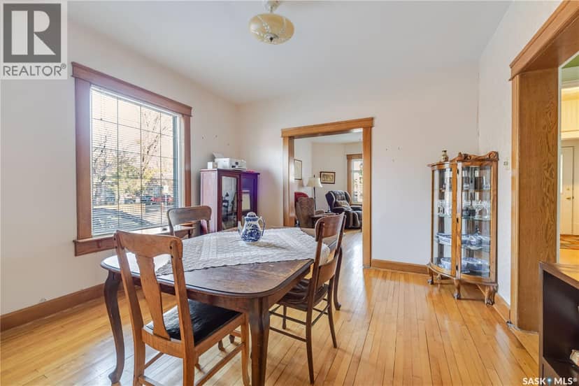 1172 Clifton AVENUE — photo 13 of 40