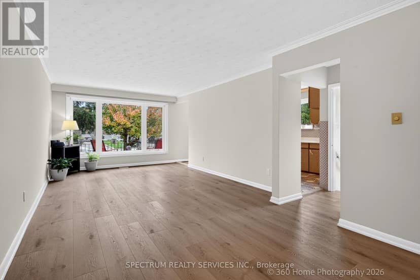 37 Newlin Crescent — photo 11 of 35
