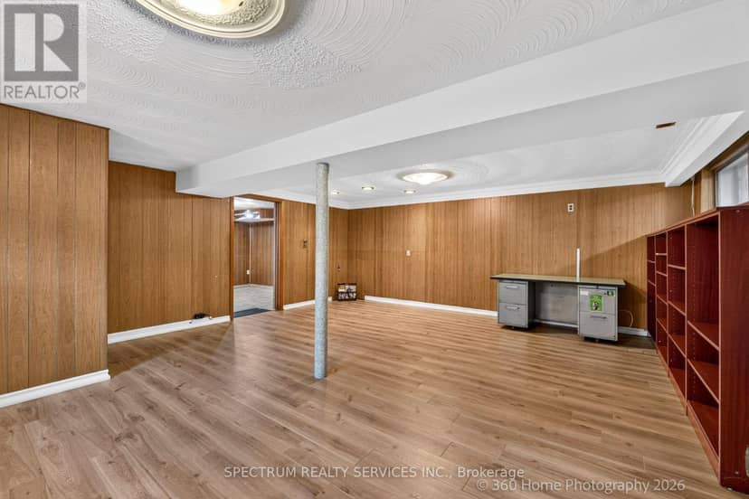37 Newlin Crescent — photo 24 of 35