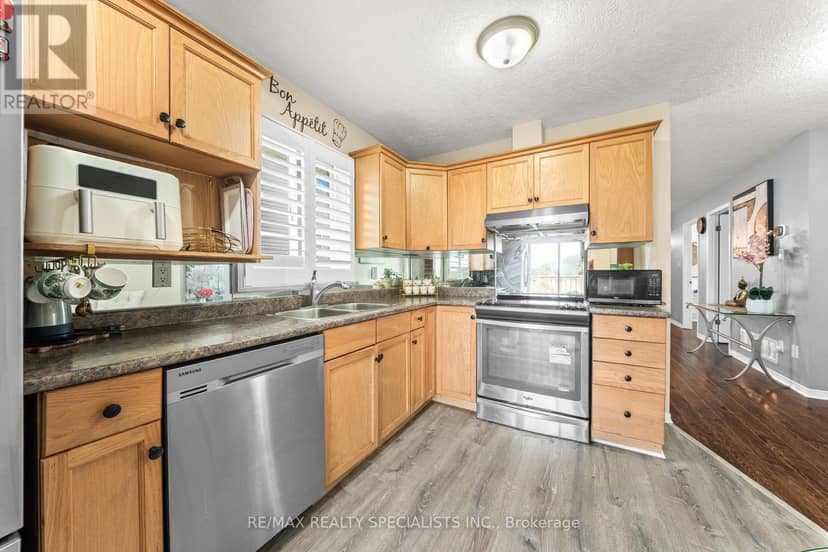 43 Hunter Road — photo 19 of 38