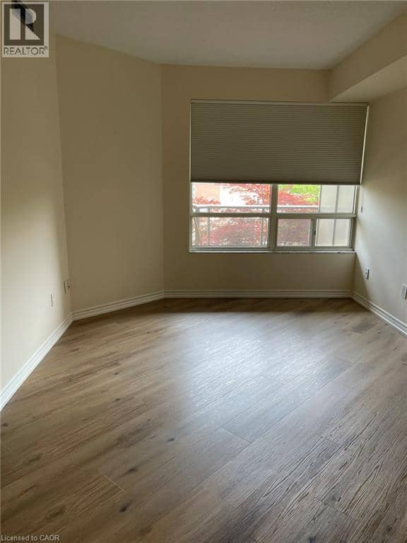2511 LAKESHORE Road W Unit# 216 — photo 12 of 27