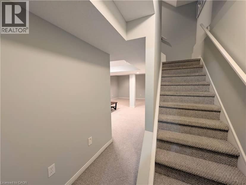 100 VINEBERG Drive Unit# 28 — photo 33 of 38