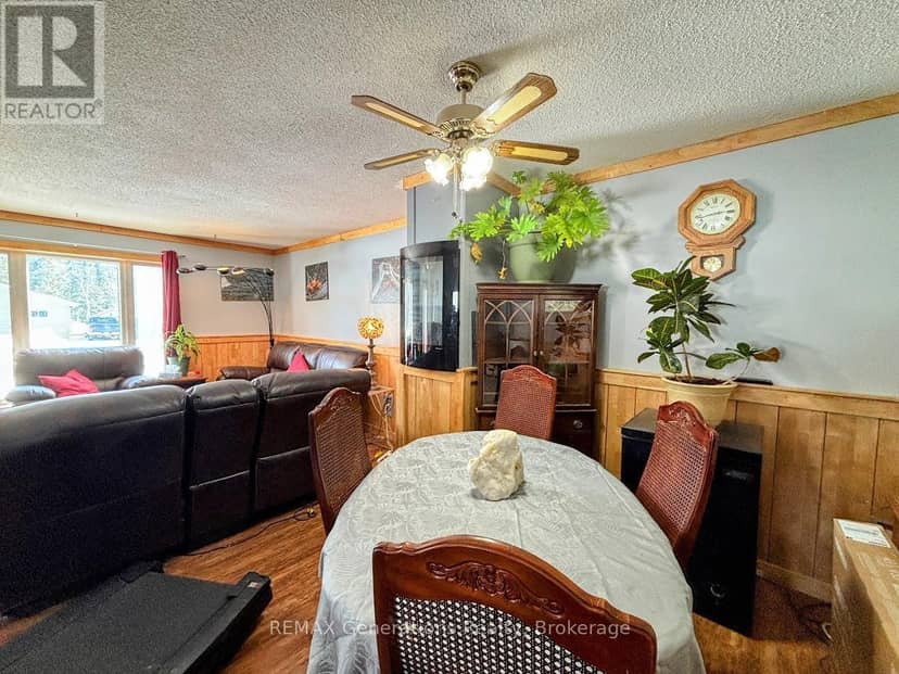 64 Hemlo Drive, Marathon, photo 8