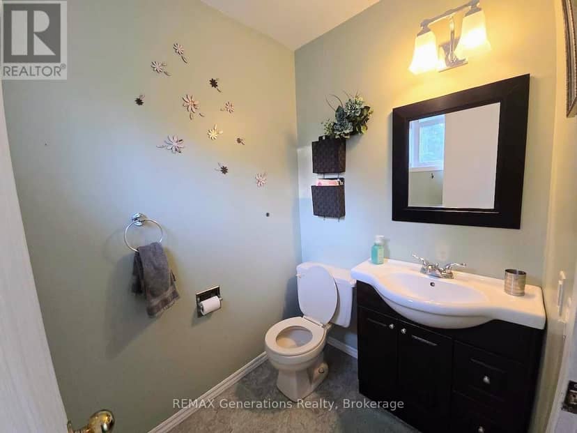 9 Michano Drive — photo 12 of 40