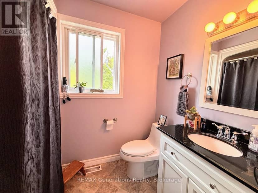 16 Matachewan Road — photo 21 of 39