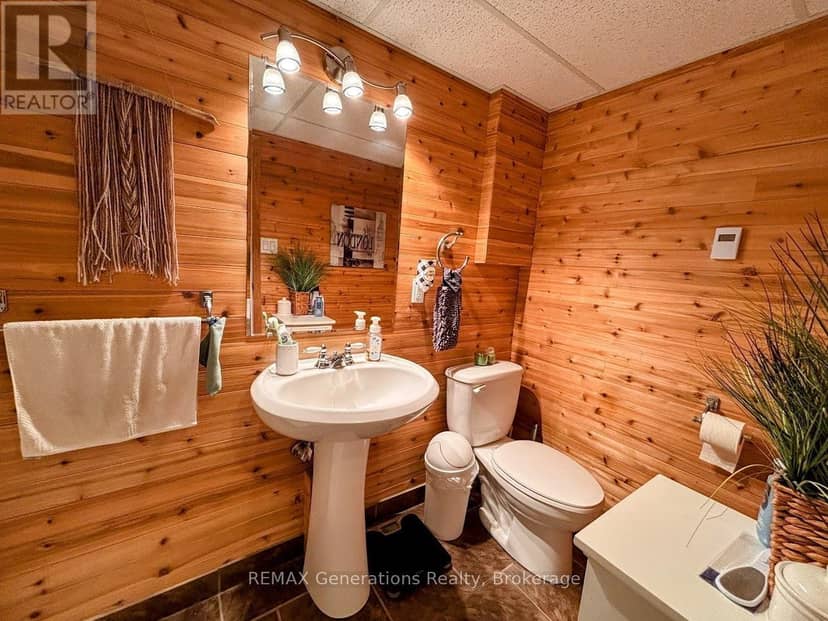 16 Matachewan Road — photo 24 of 39