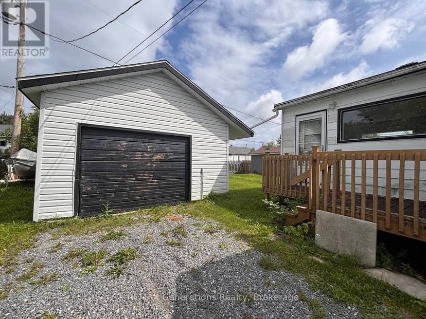 15 Falcon Avenue — photo 30 of 39