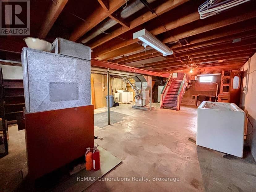 15 Falcon Avenue — photo 24 of 39