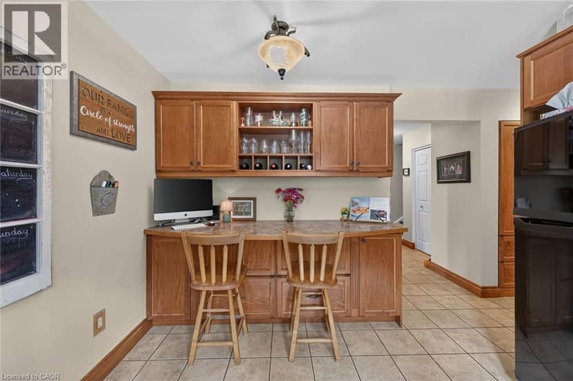108 TEMPERANCE Street E — photo 14 of 40