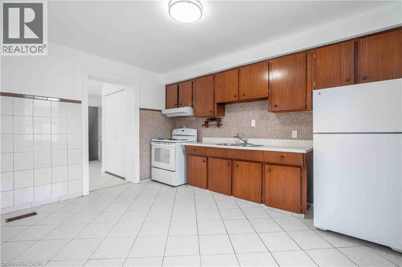 58 ST. MATTHEWS Avenue — photo 23 of 40