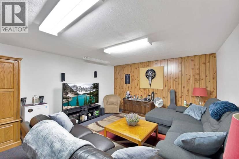 256 Parkwood Close SE — photo 32 of 40