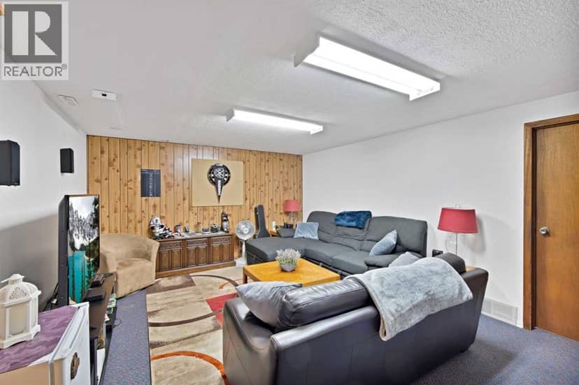256 Parkwood Close SE — photo 33 of 40