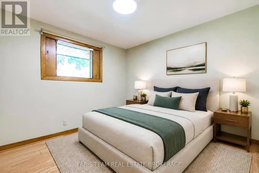 15 Scottdale Drive — photo 18 of 40