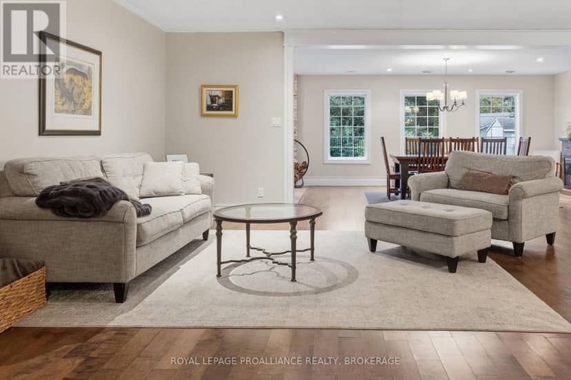5403 Holmes Road — photo 17 of 38