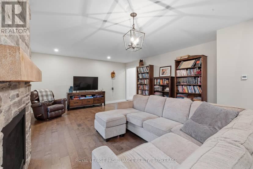 5403 Holmes Road — photo 31 of 38