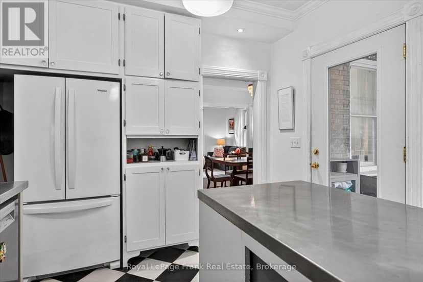273 William Street — photo 13 of 34