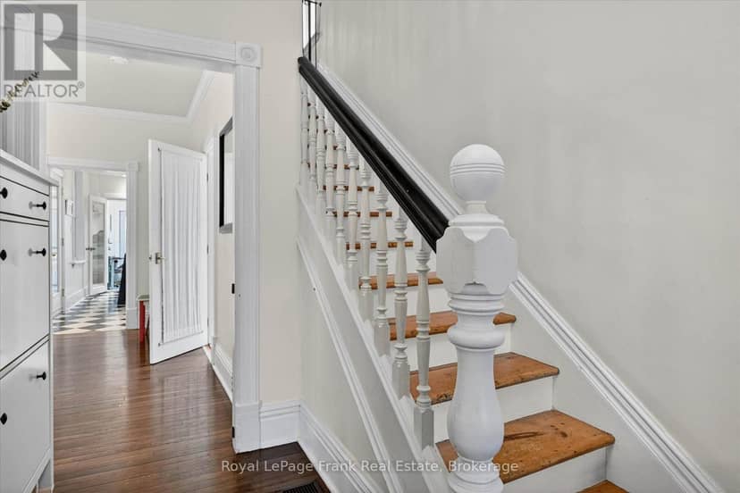 273 William Street — photo 21 of 34