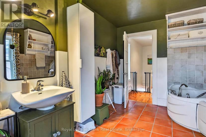 273 William Street — photo 26 of 34