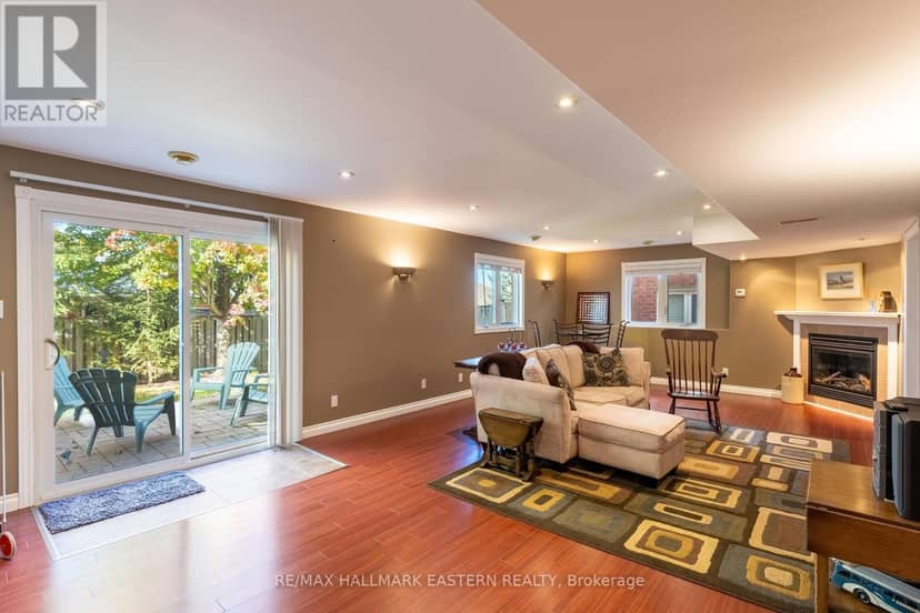 1259 Melody Crescent — photo 32 of 40