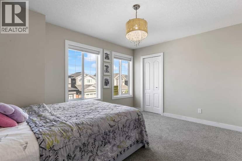 116 Kingsbury Close SE — photo 30 of 40