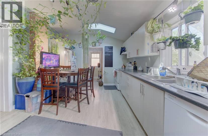 48 BREITHAUPT Street — photo 16 of 40