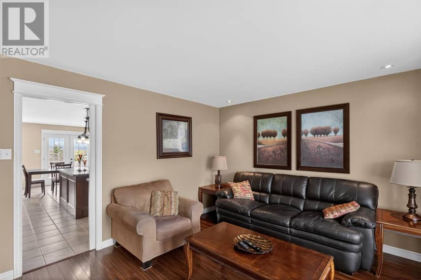 9 Bernice Drive — photo 13 of 39