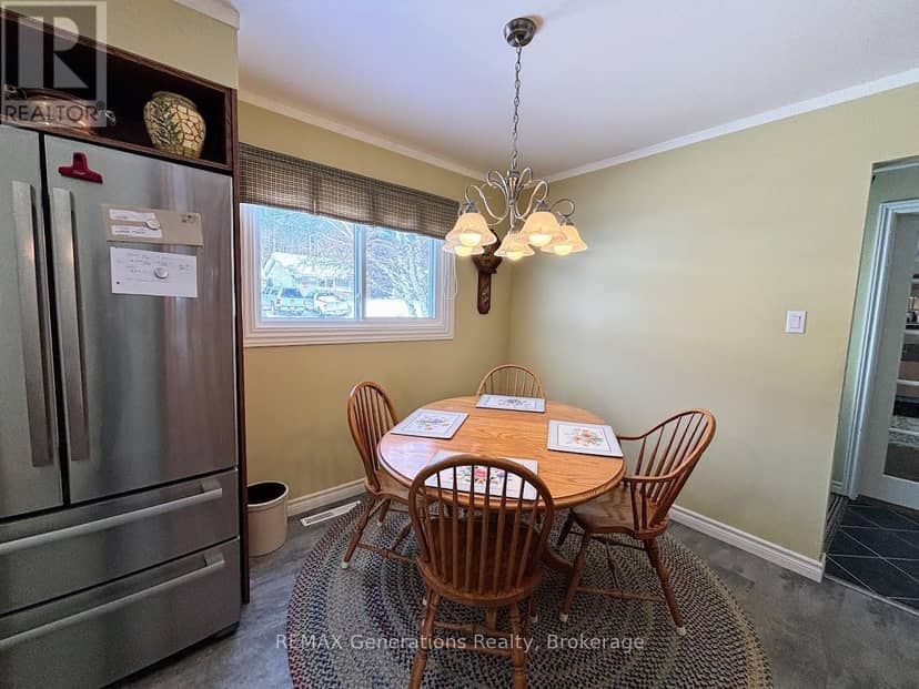 48 Redwing Avenue — photo 8 of 38