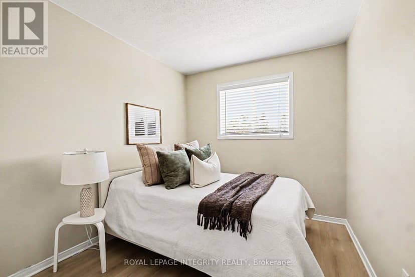 52 Blackdome Crescent — photo 28 of 35