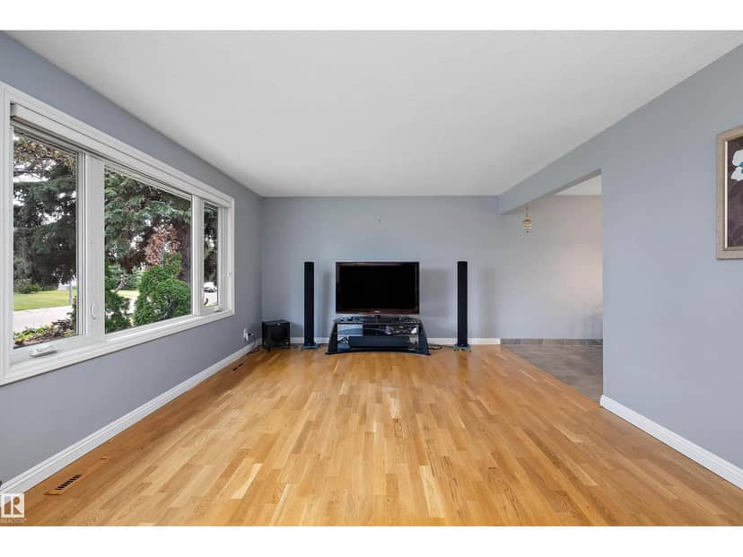 13304 73 ST NW — photo 11 of 40