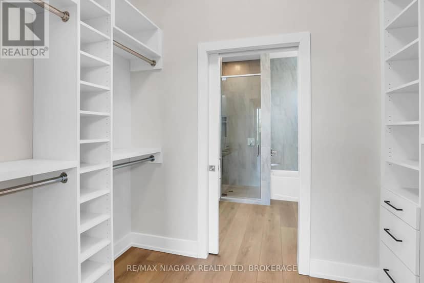 505 - 77 Yates Street — photo 25 of 40