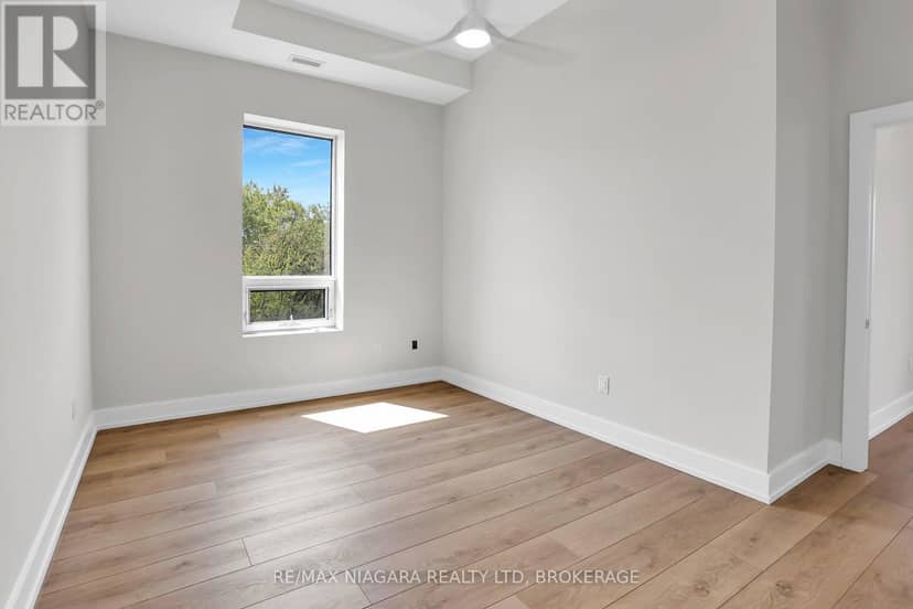 505 - 77 Yates Street — photo 27 of 40