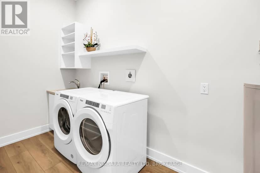 505 - 77 Yates Street — photo 31 of 40