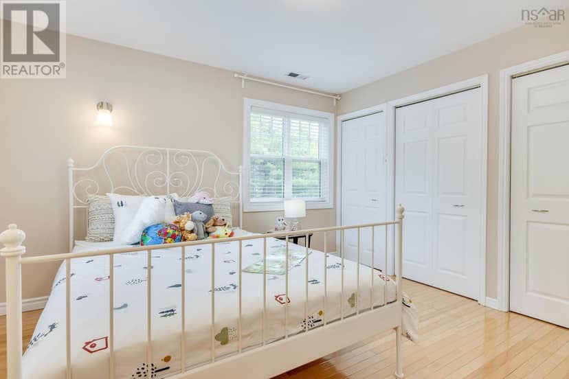 985 Beaufort Avenue — photo 30 of 40