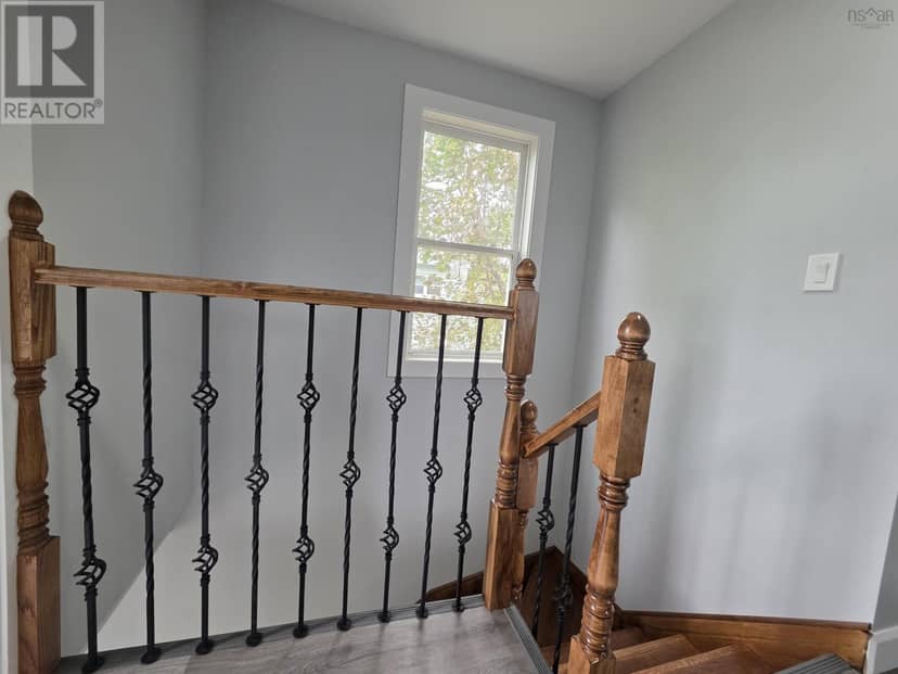 47 Blowers Street — photo 13 of 29