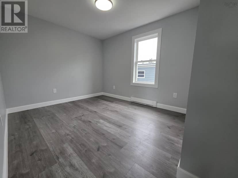 47 Blowers Street — photo 15 of 29