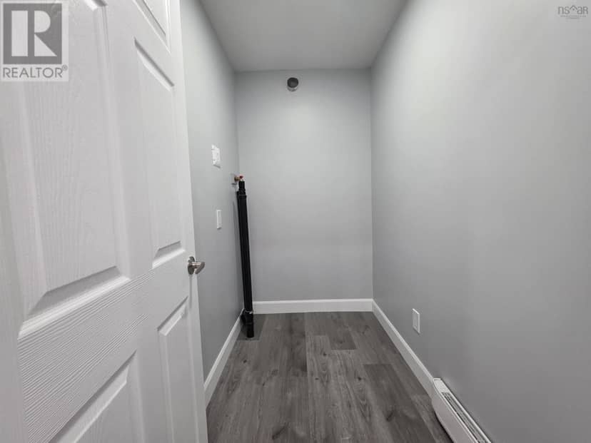47 Blowers Street — photo 20 of 29