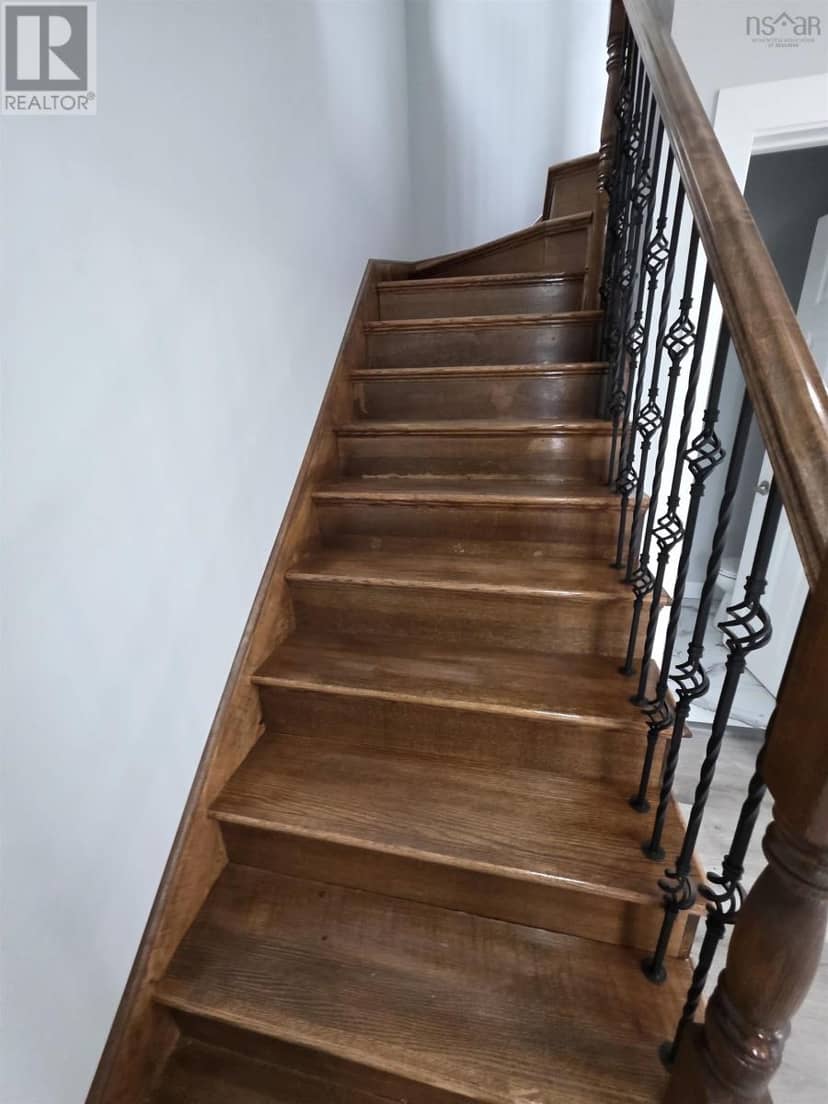47 Blowers Street — photo 14 of 29