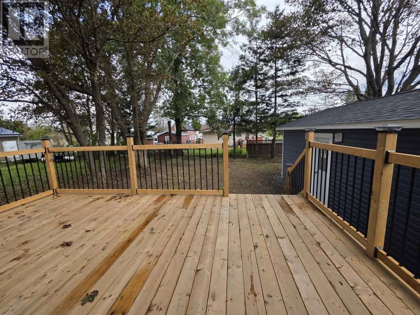 47 Blowers Street — photo 23 of 29