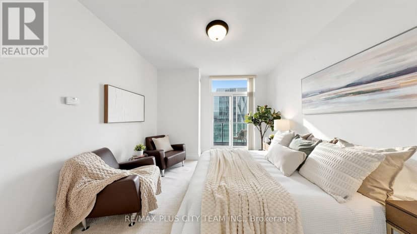 4302 - 16 Harbour Street — photo 19 of 40