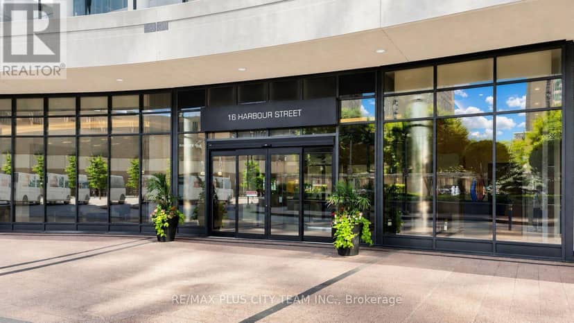4302 - 16 Harbour Street, Toronto, photo 2