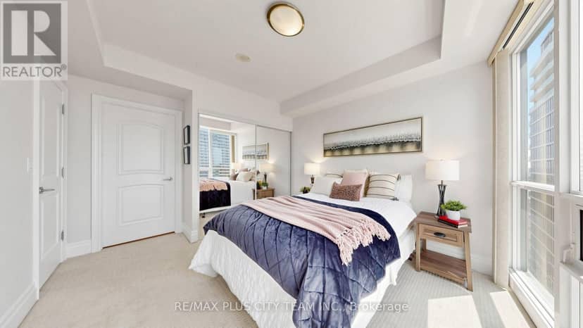 4302 - 16 Harbour Street — photo 27 of 40