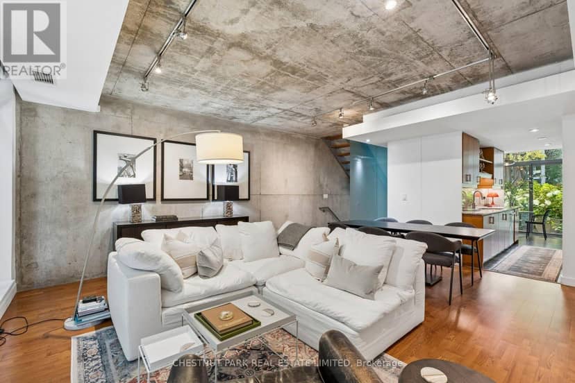 271 Mutual Street — photo 9 of 28