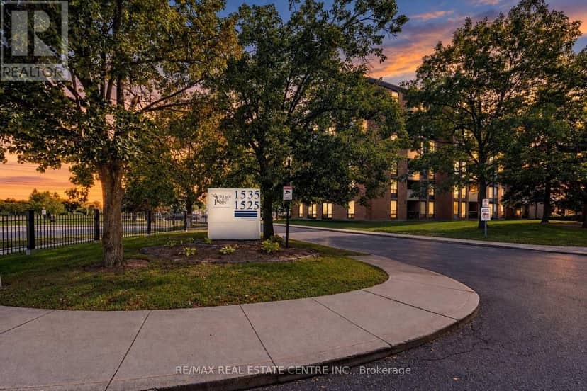 315 - 1525 Diefenbaker Court, Pickering